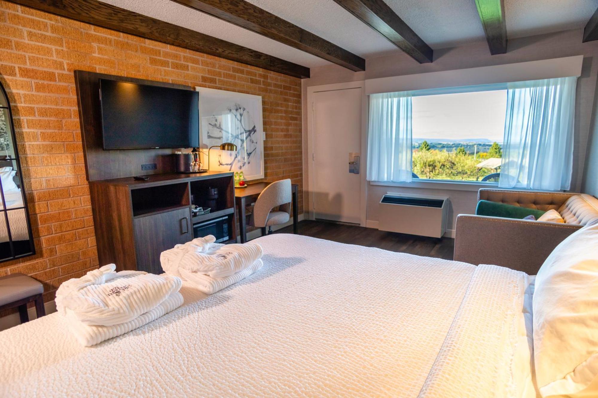 Old Orchard 4*